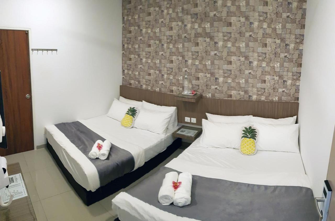Teruntum 96 Guest House Kuantan Ngoại thất bức ảnh