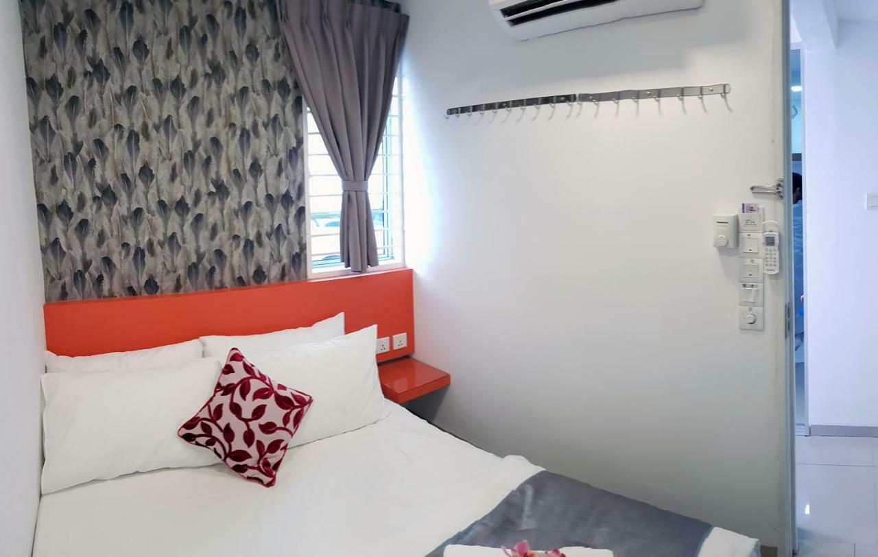 Teruntum 96 Guest House Kuantan Ngoại thất bức ảnh