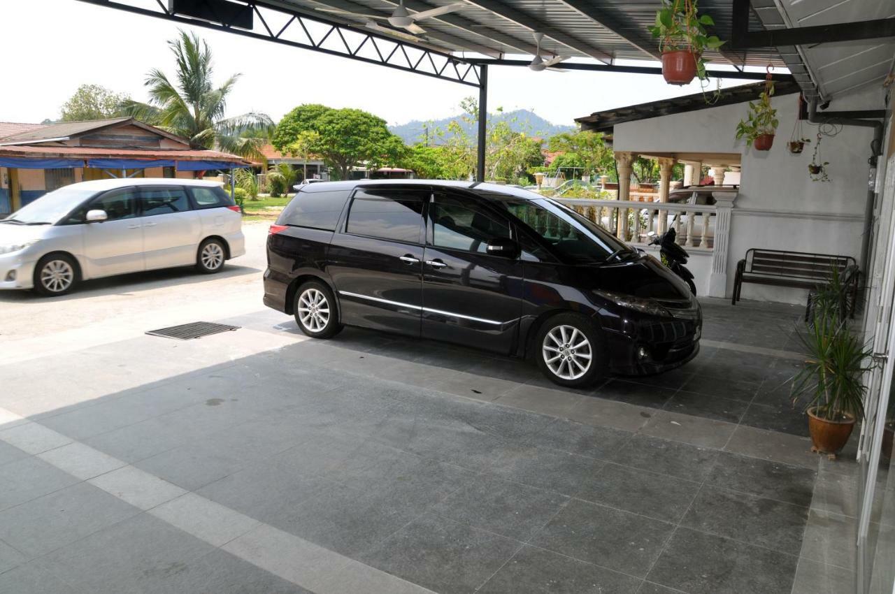 Teruntum 96 Guest House Kuantan Ngoại thất bức ảnh