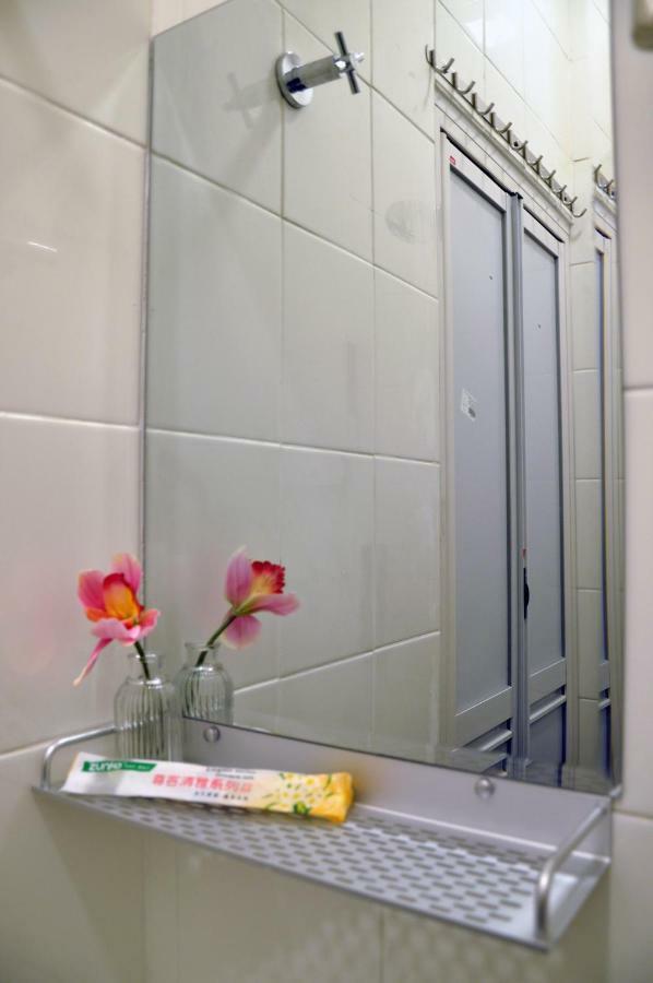 Teruntum 96 Guest House Kuantan Ngoại thất bức ảnh