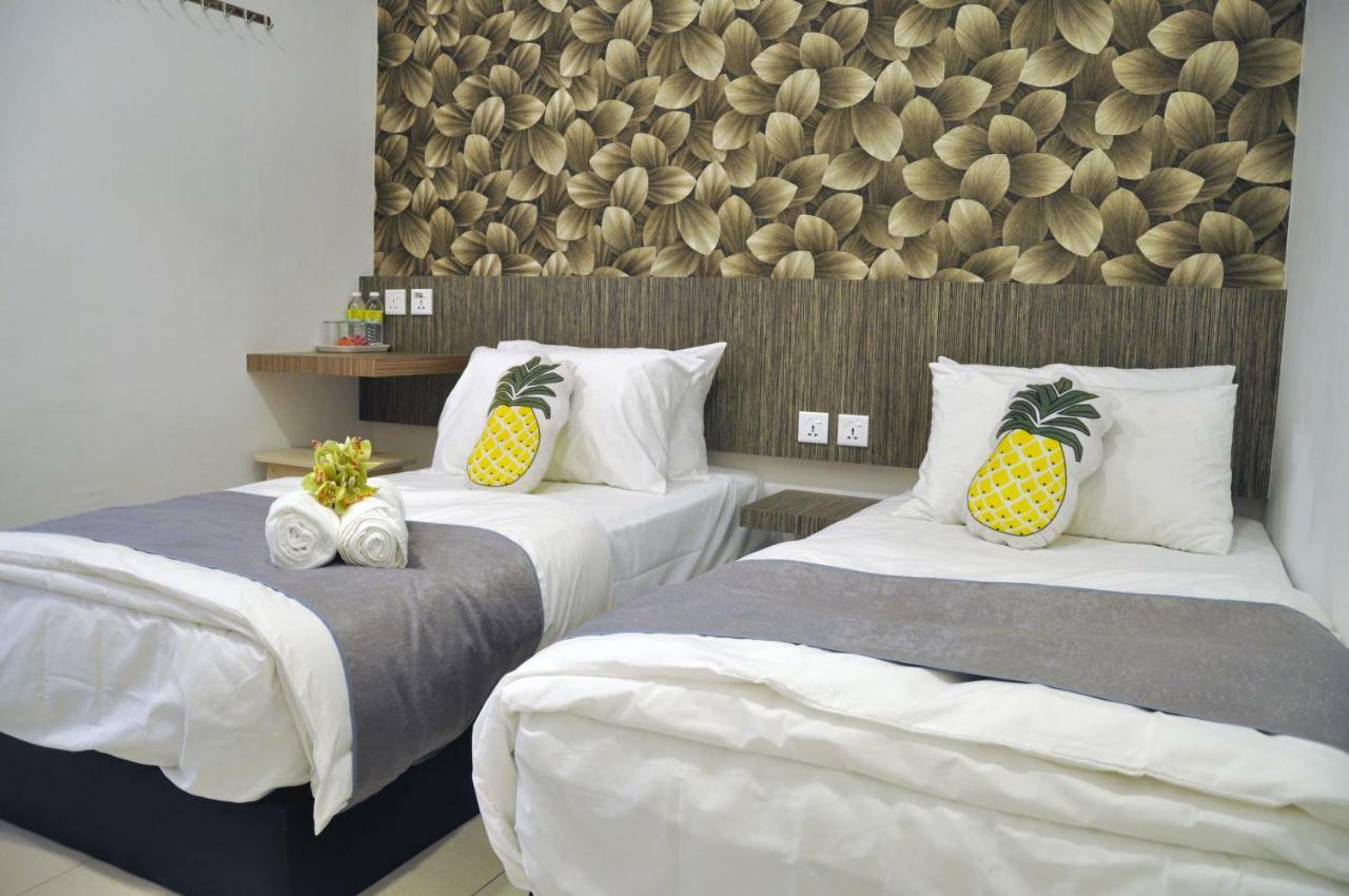 Teruntum 96 Guest House Kuantan Ngoại thất bức ảnh