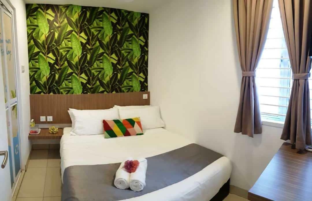 Teruntum 96 Guest House Kuantan Ngoại thất bức ảnh