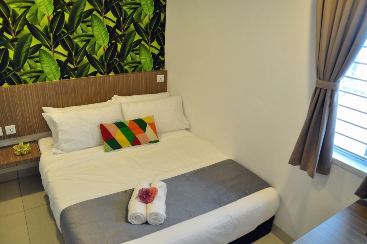 Teruntum 96 Guest House Kuantan Ngoại thất bức ảnh